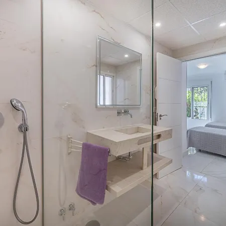 Oasis: Beachside Retreat With Heated Pool & Games Villa
