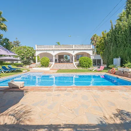 Oasis: Beachside Retreat With Heated Pool & Games Villa *